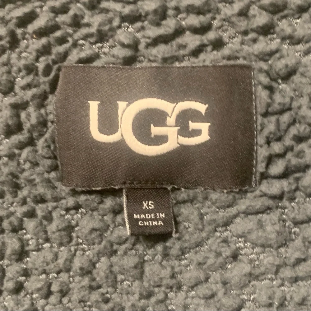 UGG Charcoal Fleece Jacket hoodie size XS women’s - Picture 8 of 8